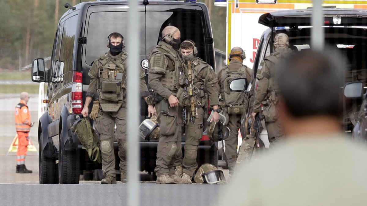 Nuremberg Airport suspends operations after in‑flight emergency report