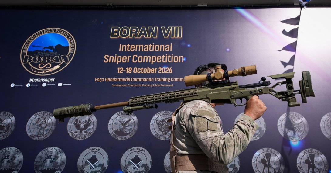  A competitor holds a rifle during the Boran International Sniper Competition, Izmir, Türkiye, Oct. 13, 2026. (AA Photo)