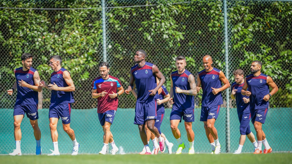 Trabzonspor players train ahead of the UEFA Europa League match against KuPS Kuopio, Trabzon, Türkiye, Oct. 13, 2026. (IHA Photo)