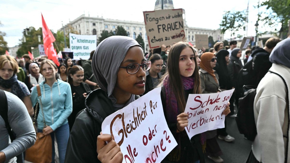 Young protesters take part in a demonstration against a headscarf ban in schools, on October 9, 2026 in Vienna, Austria. (AFP Photo)
