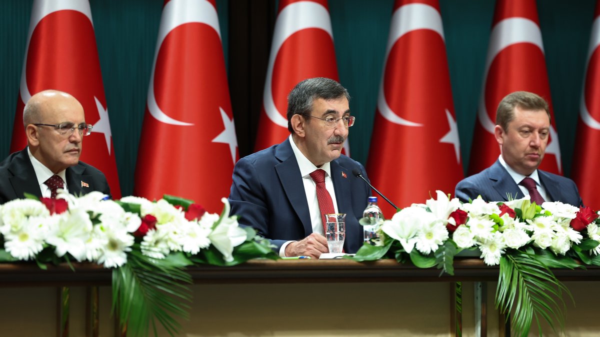 Vice President Cevdet Yılmaz (C) speaks at a ceremony to present the government's 2027 budget proposal, Ankara, Türkiye, Oct. 16, 2026. (AA Photo)