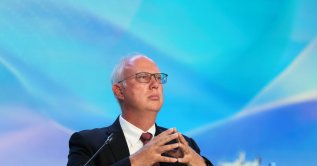 Russian presidential envoy Kirill Dmitriev attends the plenary session of the Russian Energy Week international forum in Moscow, Russia, Oct. 16, 2026. (Reuters Photo)