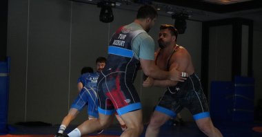 Türkiye's Rıza Kayaalp (R) trains with the Greco-Roman national team during a high-altitude camp, ahead of the 2026 World Wrestling Championships in Astana, Kazakhstan, Erzurum, Türkiye, Oct. 16, 2026. (AA Photo)