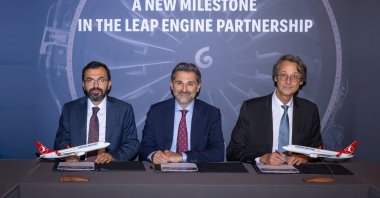 Murat Şeker (C), chair of the board of Turkish Airlines, Mikail Akbulut (L), CEO of Turkish Technic and Olivier Andries, CEO of Safran, one of CFM’s two parent companies, attend the signing ceremony, Istanbul, Türkiye, Oct. 16, 2026. (AA Photo)
