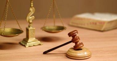 "The proposed rules would also apply to pending cases and existing alimony awards, with transitional provisions determining when payment obligations would end under the new system." (Getty Images Photo)