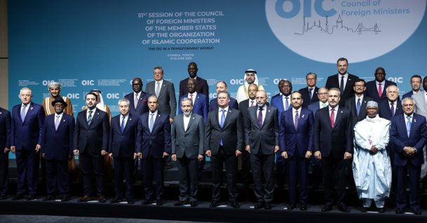 Participants pose for a family photo during the 51st session of the Council of Foreign Ministers of the Organisation of Islamic Cooperation (OIC), Istanbul, Türkiye, June 21, 2025. (EPA Photo)