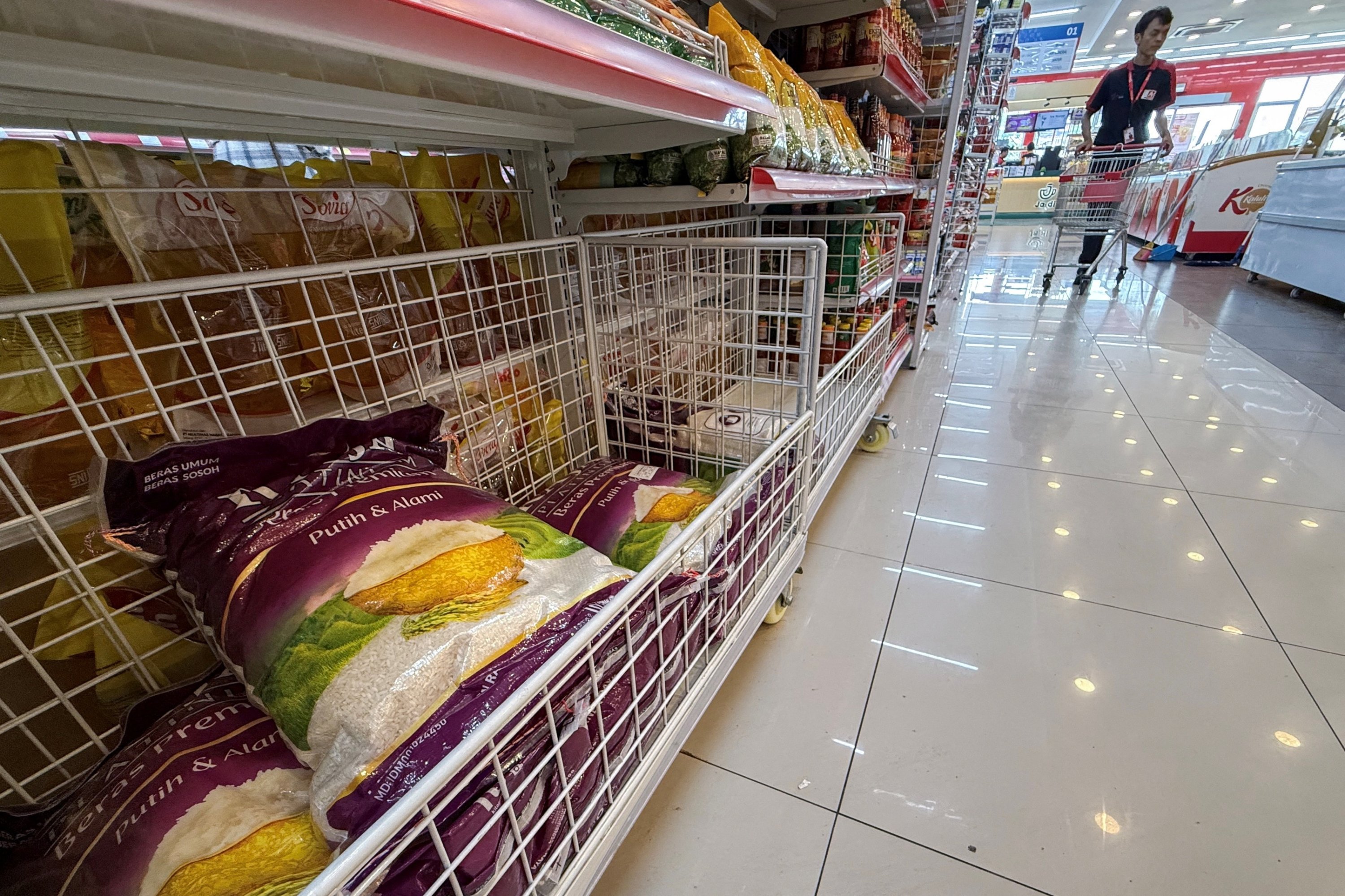 World food inflation set to accelerate as supply shocks pile up
