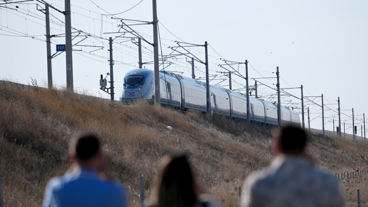 A high-speed train is seen on the Çerkezköy-Kapıkule railway line, Türkiye, Oct. 9, 2026. (AA Photo)