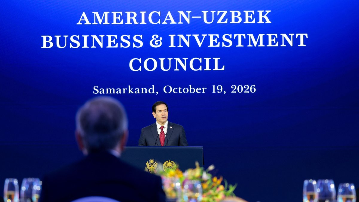 U.S. Secretary of State Marco Rubio speaks during a dinner with Uzbekistan's President Shavkat Mirziyoyev and the American-Uzbek Business and Investment Council (AUBIC) at the Congress Center in Samarkand, Oct. 19, 2026. (AFP Photo)
