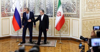 Iranian Foreign Minister Abbas Araghchi (R) welcomes Russian Foreign Minister Sergey Lavrov (L) in Tehran, Iran, Oct. 19, 2026. (EPA Photo)
