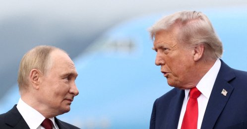 U.S. President Donald Trump speaks with Russian President Vladimir Putin, as they meet to negotiate for an end to the war in Ukraine, at Joint Base Elmendorf-Richardson in Anchorage, Alaska, Aug. 15, 2025. (Reuters File Photo)