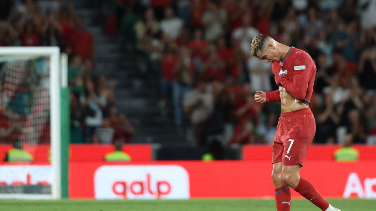 Portugal's Cristiano Ronaldo leaves the pitch after being substituted during the UEFA Nations League match against Wales at Jose Alvalade Stadium, Lisbon, Portugal, Sept. 24, 2026. (AFP Photo)