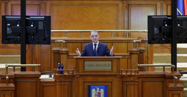 Romania's Prime Minister-designate Luca Niculescu delivers a speech before a confidence vote on his cabinet during a plenary session of the Parliament assembly in Bucharest, Romania, Oct. 20, 2026. (EPA Photo)