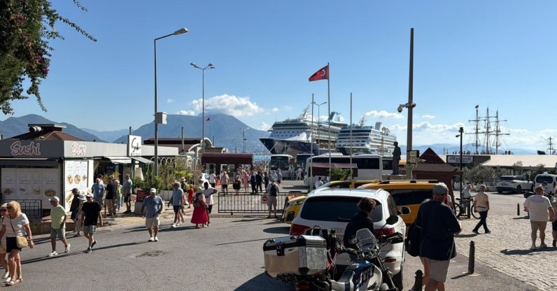 Tourists arrive on a cruise tour in the Alanya district of Antalya, southern Türkiye, Oct. 20, 2026. (IHA Photo)
