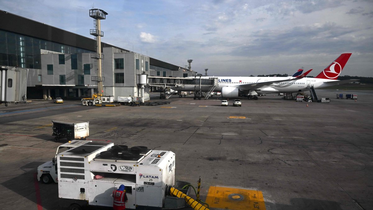 A Turkish Airlines plane is pictured at Guarulhos International Airport in Sao Paulo, Brazil, Sept. 29, 2026. (AFP Photo)