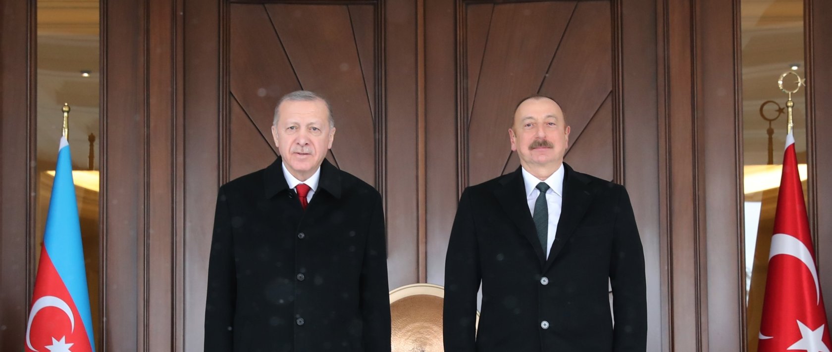 President Recep Tayyip Erdoğan (L) and Azerbaijani President Ilham Aliyev at Çankaya Mansion before attending a meeting, Ankara, March 10, 2022. (AA File Photo)