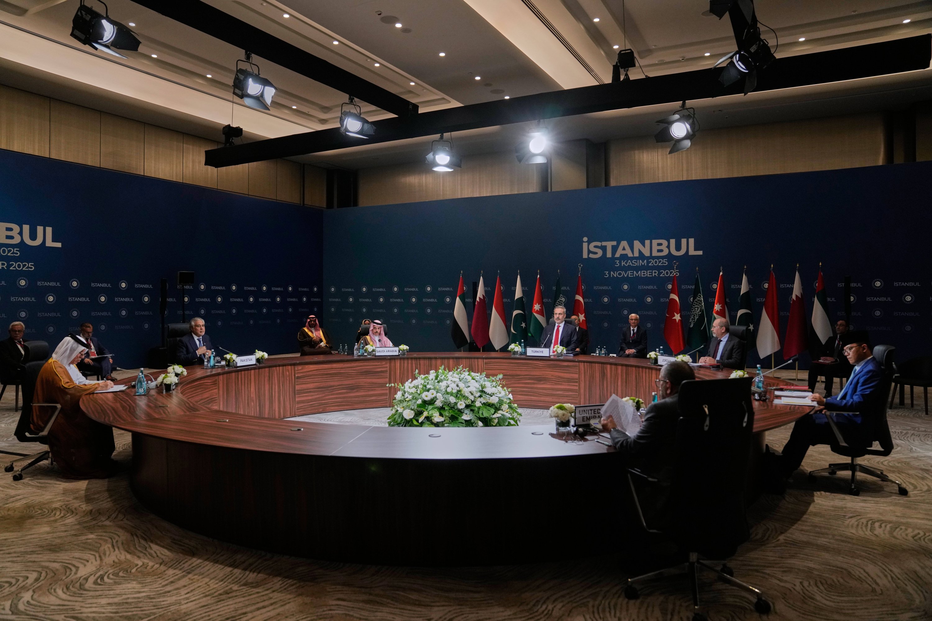 Türkiye to bring global diplomats together for peace talks in Istanbul