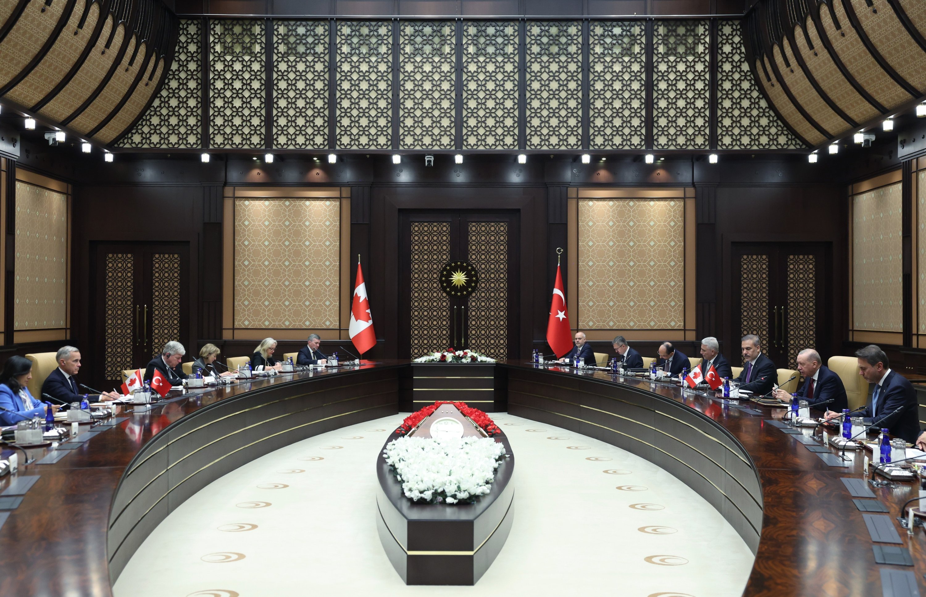 Türkiye, Canada launch strategic partnership, eye $10B trade target