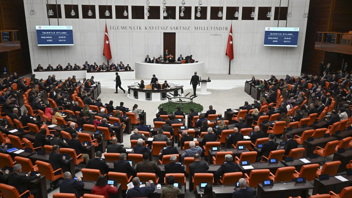 Lawmakers are seen at the Grand National Assembly of Türkiye in Ankara, Türkiye, Oct. 22, 2026. (AA Photo)