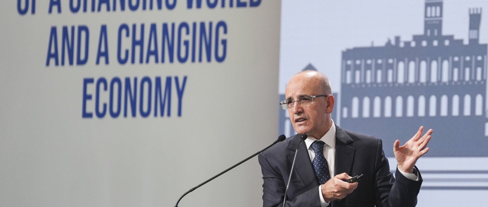 Treasury and Finance Minister Mehmet Şimşek delivers a speech at the 19th Verona Eurasian Economic Forum, Istanbul, Türkiye, Oct. 22, 2026. (AA Photo)