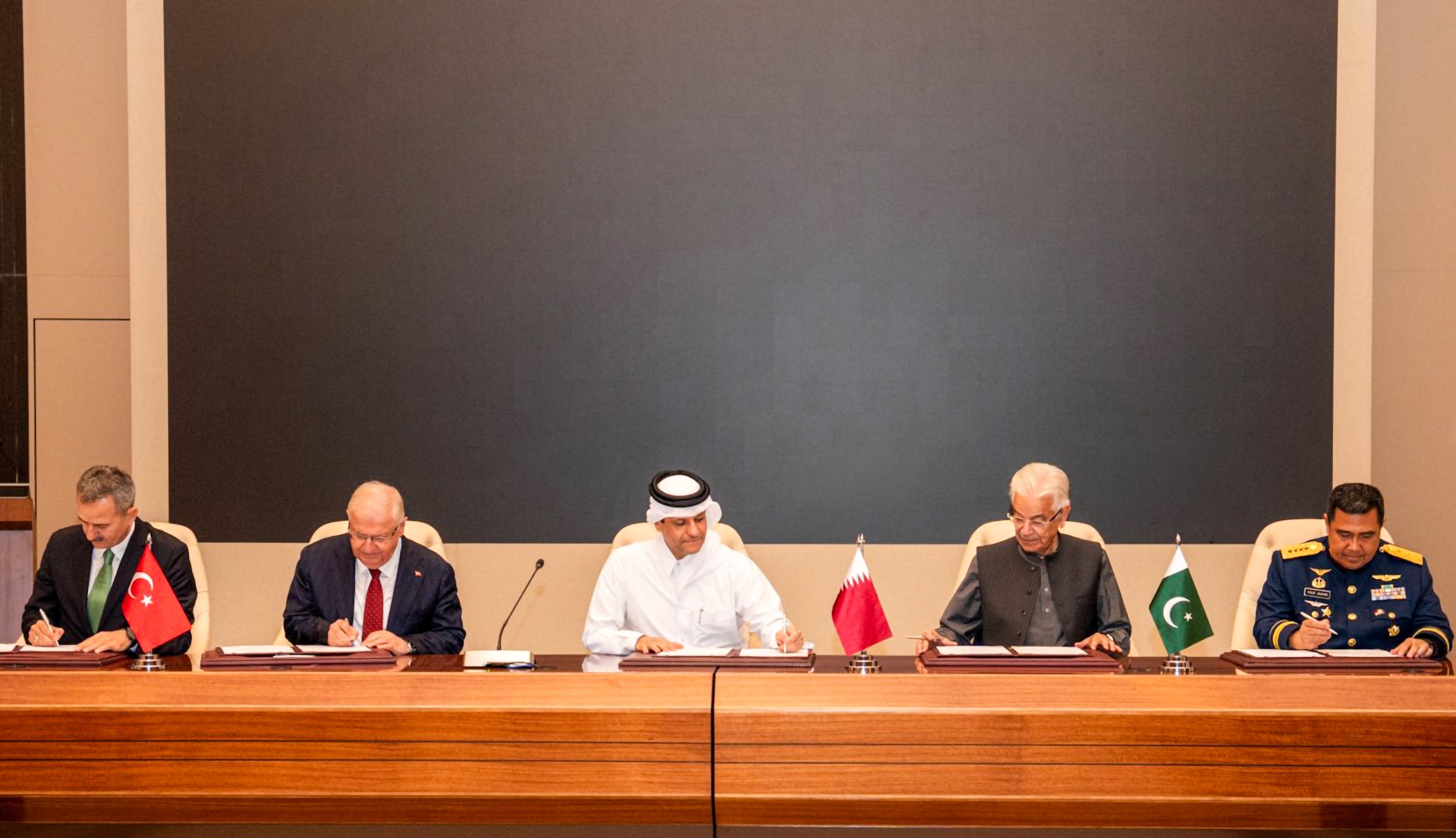 Türkiye rules out fight against Houthis under Saudi defense pact: Güler