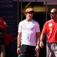 Mercedes driver Andrea Kimi Antonelli (L) and Scuderia Ferrari driver Lewis Hamilton enter the paddock during Media Day for the Formula One United States Grand Prix, Austin, U.S., Oct. 22, 2026. (EPA Photo)