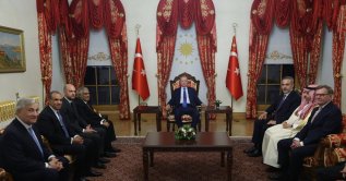 President Recep Tayyip Erdoğan meets wıth the foreign ministers of R4 E3 in Istanbul, Oct. 23, 2026. (AA Photo)