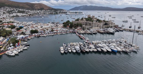 A drone-captured aerial view shows Bodrum Marina during the Bodrum Boat Show, Muğla, southwestern Türkiye, Oct. 14, 2026. (AA Photo)