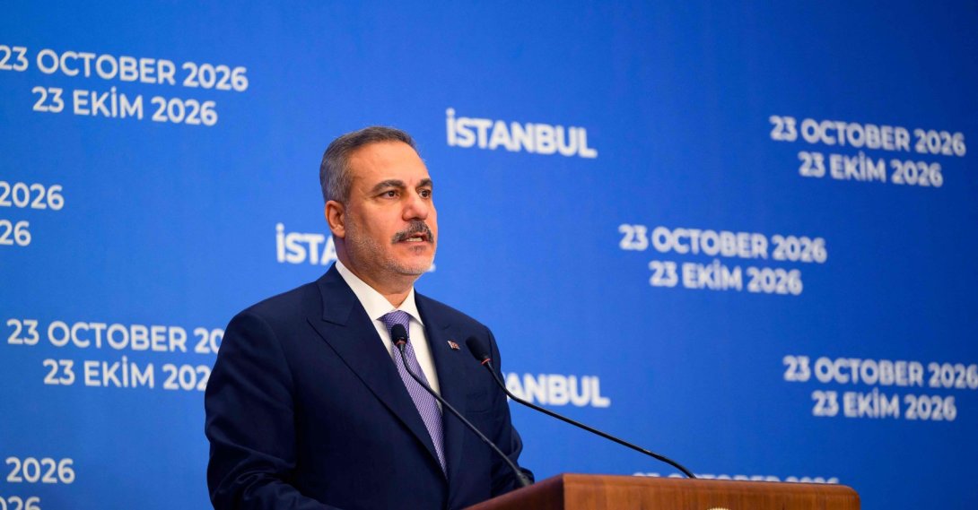 Türkiye's Foreign Minister Hakan Fidan speaks during a press conference after the meeting of the top diplomats of the R4 mechanism (Turkey, Egypt, Pakistan, and Saudi Arabia) and the European E3 mechanism (Britain, France and Germany), Istanbul, Türkiye, Oct. 23, 2026. (AFP Photo)