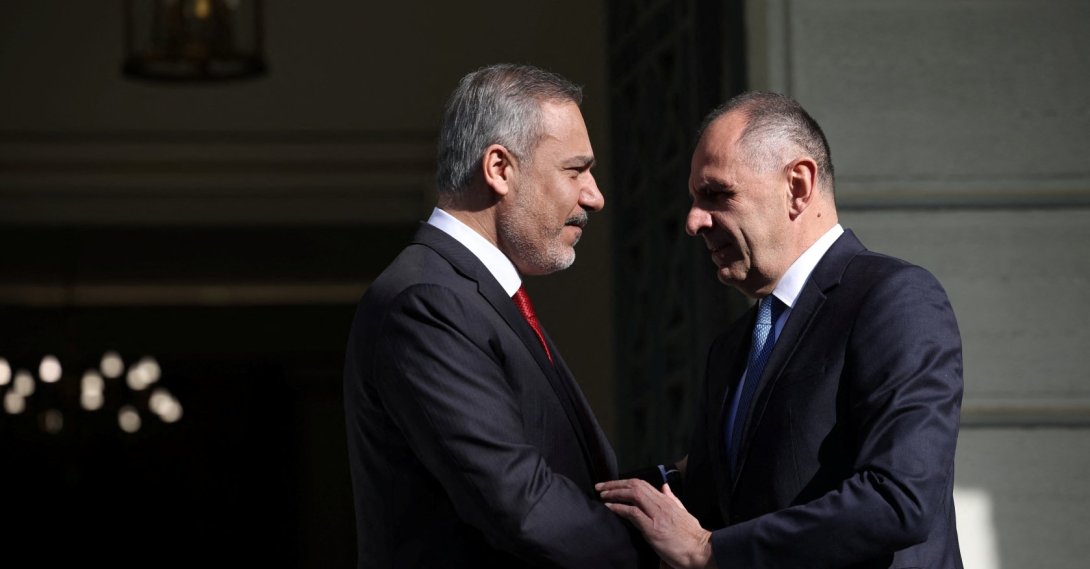 Greek Foreign Minister George Gerapetritis welcomes Turkish Foreign Minister Hakan Fidan before their talks at the Ministry of Foreign Affairs, Athens, Greece, Nov. 8, 2024. (Reuters Photo)