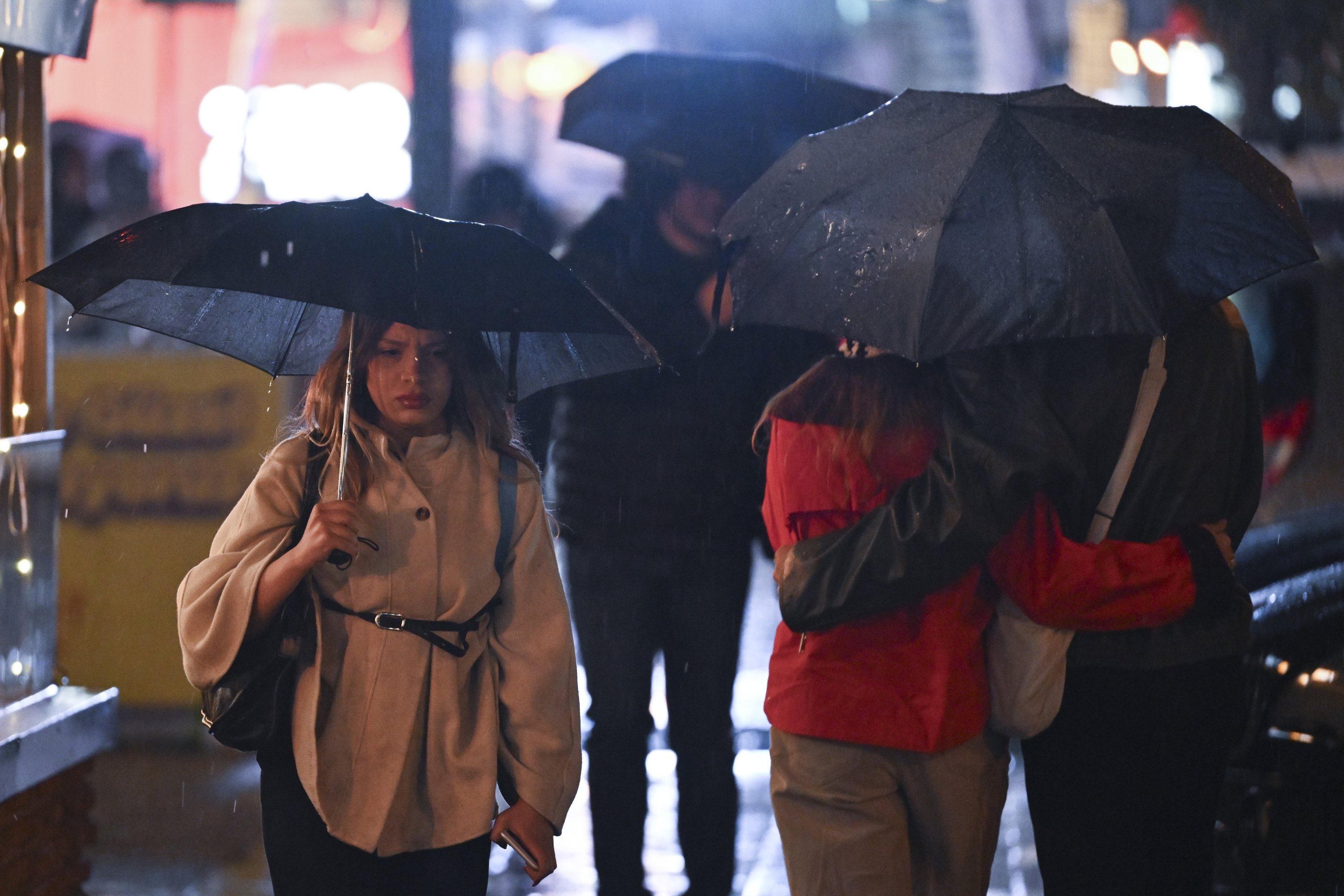 Heavy rain threatens flooding across Türkiye on Tuesday
