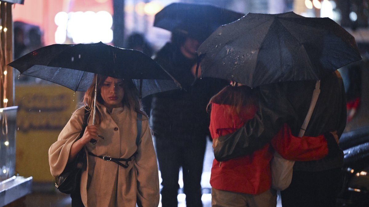 Heavy rain threatens flooding across Türkiye on Tuesday