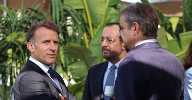 French President Emmanuel Macron (L) reacts next to Greek Cypriot leader Nikos Christodoulides and Greek PM Kyriakos Mitsotakis during the MED9 summit in Split,Croatia, Oct. 7, 2026. (AFP Photo)