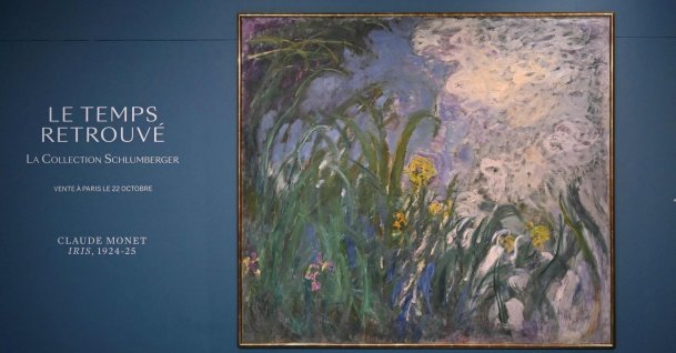 French painter Claude Monet’s “Iris” (1924-25) is displayed during a preview of the Schlumberger Collection, Paris, France, Sept. 17, 2026. (AFP Photo)