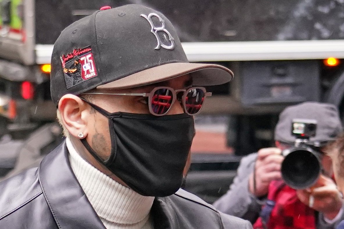 Chris Brown avoids prison for London nightclub assault