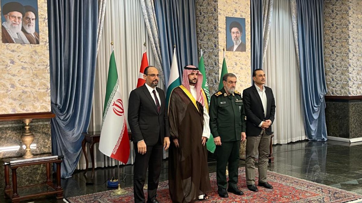 MIT chief Ibrahim Kalın, Saudi Defense Minister Prince Khalid bin Salman and Pakistan's army chief Field Marshal Asim Munir attend talks with Iran in Tehran, Oct. 26, 2026. (AA Photo)