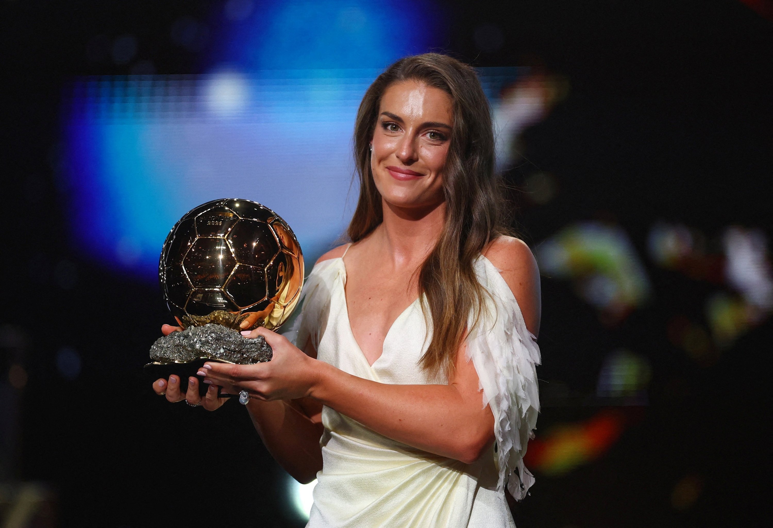 Alexia Putellas wins 3rd Ballon d’Or to pause Bonmatí’s reign