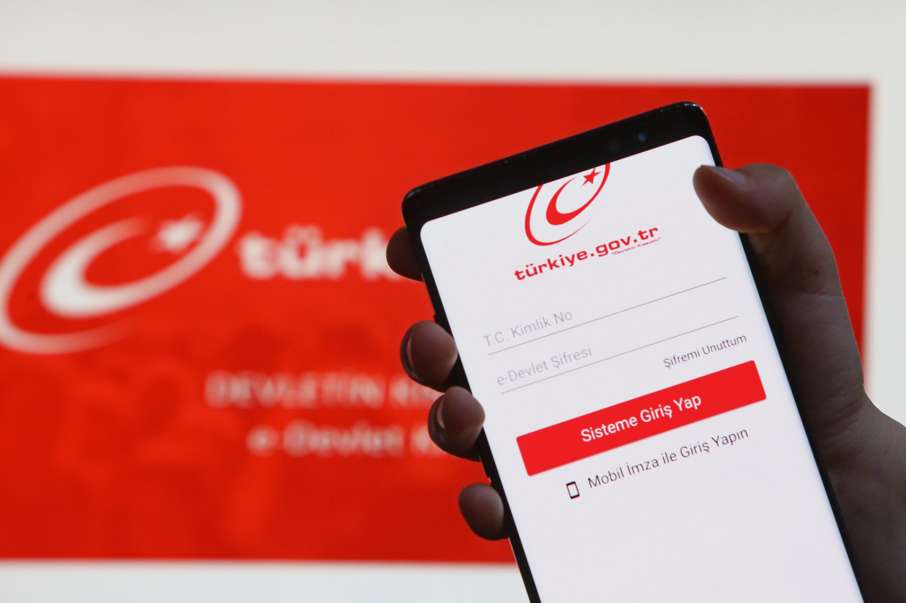 Türkiye targets 71M e-Government users in 2027