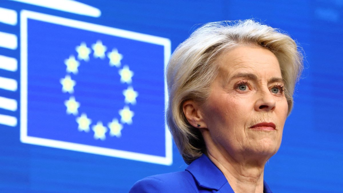 European Commission President Ursula von der Leyen looks on during a press conference at a European Union leaders' summit in Brussels, Belgium,  Oct.16, 2026. (Reuters File Photo)