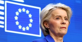 European Commission President Ursula von der Leyen looks on during a press conference at a European Union leaders' summit in Brussels, Belgium,  Oct.16, 2026. (Reuters File Photo)