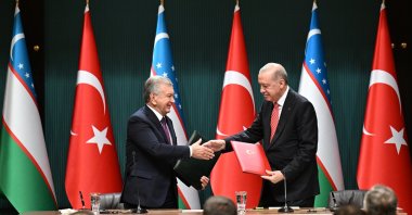 President Recep Tayyip Erdoğan and Uzbek President Shavkat Mirziyoyev attend a signing ceremony for bilateral agreements following their meeting, Ankara, Türkiye, Oct. 29, 2026. (AA Photo)