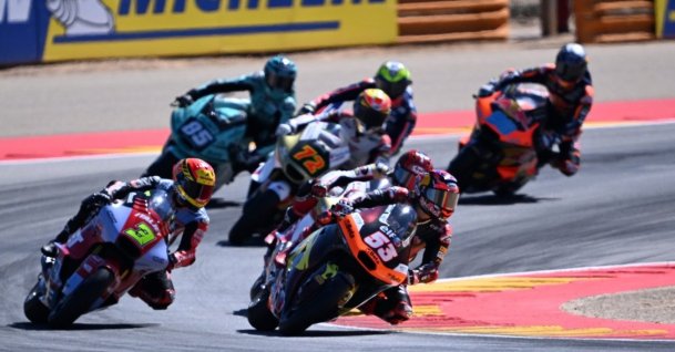 ELF Marc VDS Racing Team rider Deniz Öncü competes in round 13 of the 2026 Moto2 World Championship at the Aragon Grand Prix at MotorLand Aragon, Alcaniz, Spain, Aug. 30, 2026. (AA Photo)