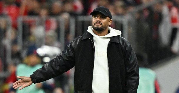 Bayern Munich coach Vincent Kompany reacts during the UEFA Champions League match against Arsenal at Allianz Arena, Munich, Germany, Oct. 21, 2026. (Reuters Photo)