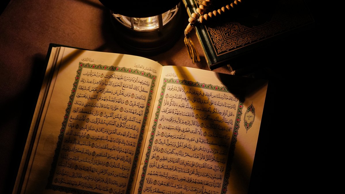 Abu Hanifa bridged the Quran’s timeless principles with the changing realities of Muslim society. (Shutterstock Photo)
