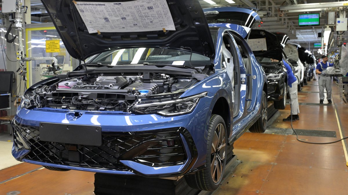 Volkswagen Golf is seen on a production line for the Golf VIII and Tiguan cars at the VW headquarters, Wolfsburg, Germany, May 23, 2024. (Reuters Photo)