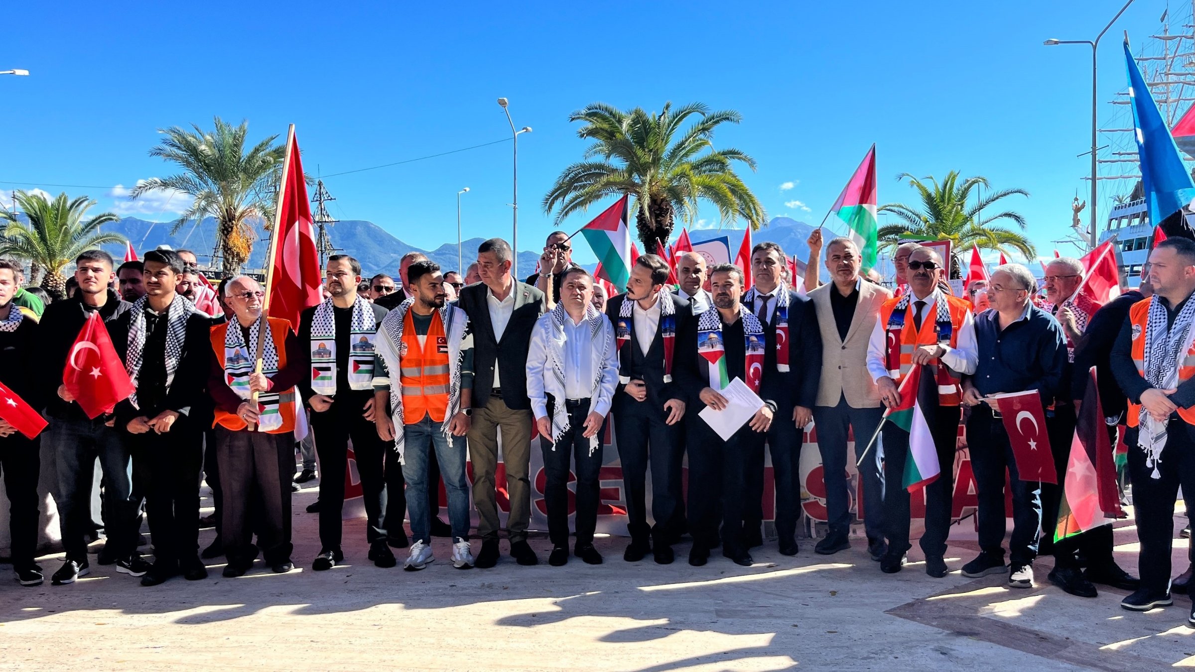 A silent march titled "Silent Cry for Gaza" was held in Alanya, southern Türkiye, to protest Israeli attacks on Gaza, Antalya, Türkiye, Oct. 30, 2026. (IHA Photo)