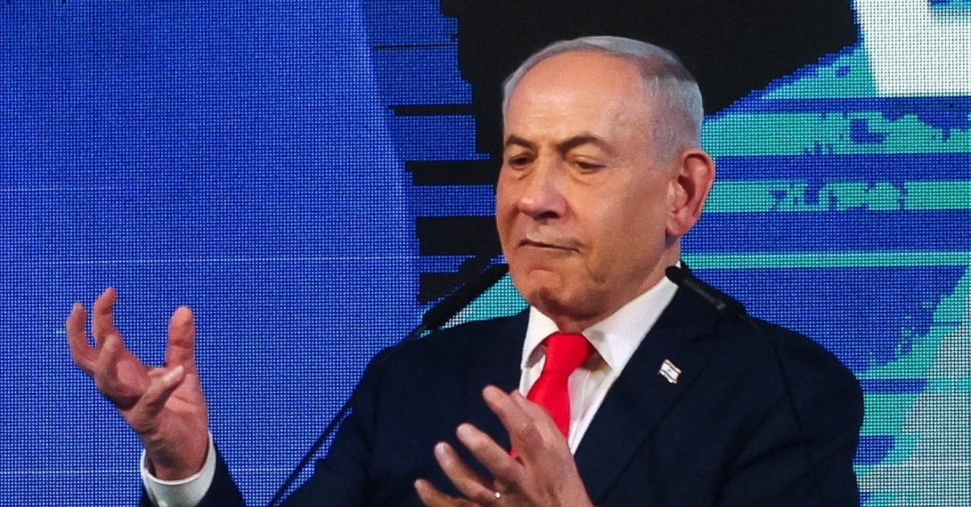 Israeli Prime Minister and Likud party leader Benjamin Netanyahu walks after exit polls for Israel's national election at Likud's election headquarters, west Jerusalem, Israel, Oct. 28, 2026. (Reuters Photo)